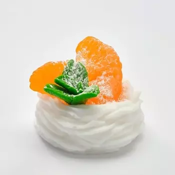 SKUINA Мыло ручной работы десерт Павловой с мандаринами и мятой 80.0