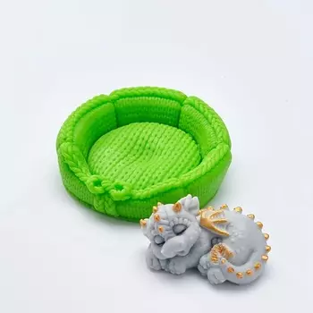 SKUINA Мыло ручной работы Дракон в зеленой лежанке 65.0