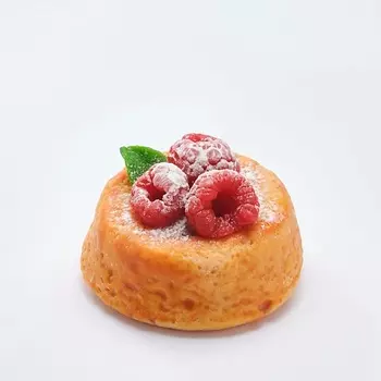 SKUINA Мыло ручной работы Кекс с малиной 80.0