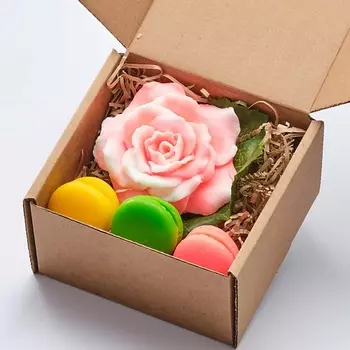 SKUINA Мыло ручной работы Розовая роза и макаруны 110.0