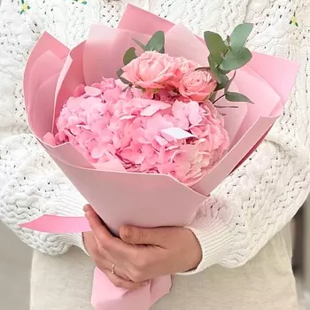 SORRYCH Букет с розовой гортензией