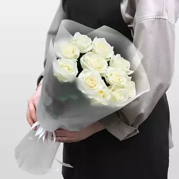 STUDIO FLORISTIC Букет белых Роз 60 см «Белоснежная Красота»