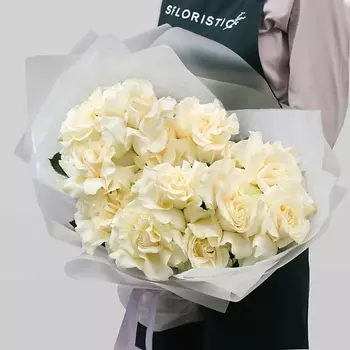 STUDIO FLORISTIC Букет белых Роз «Мира»