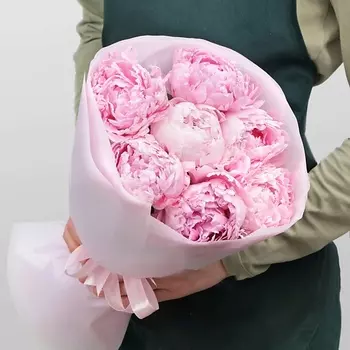 STUDIO FLORISTIC Букет из 7 Пионов «Розовые Хлопья»