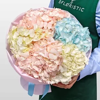STUDIO FLORISTIC Букет из Гортензий «Нежный микс»