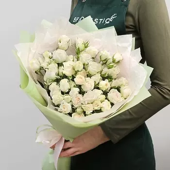 STUDIO FLORISTIC Букет из Кустовых Роз «Белая Арктика»