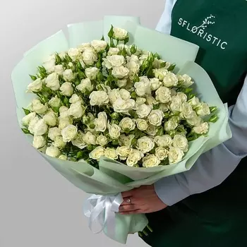STUDIO FLORISTIC Букет из кустовых Роз «Белый шелест»