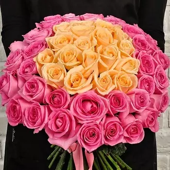 STUDIO FLORISTIC Букет из персиковых роз 60 см «Аделаида»