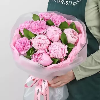 STUDIO FLORISTIC Букет из Пионов и Гвоздики «Розовый туман»