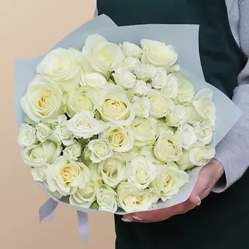 STUDIO FLORISTIC Букет из роз «Сердце ангела»