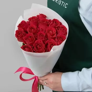 STUDIO FLORISTIC Букет Роз Кения 15 шт «Путь к сердцу»
