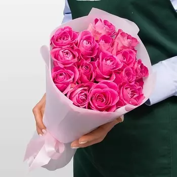 STUDIO FLORISTIC Букет Роз Кения 15 шт «Сердце бьётся»