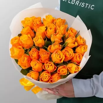 STUDIO FLORISTIC Букет Роз Кения 31 шт «Янтарный свет»