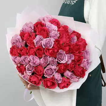 STUDIO FLORISTIC Букет Роз Кения 51 шт «Сказка из роз»