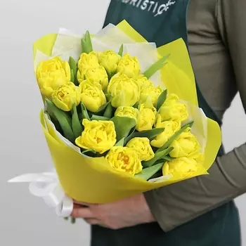 STUDIO FLORISTIC Букет Желтых Пионовидных Тюльпанов «Лимонный щербет»