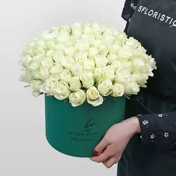 STUDIO FLORISTIC Композиция из Роз 101 шт 40 см «Утренняя роса»