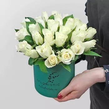 STUDIO FLORISTIC Композиция из Роз 25 шт 40 см «Искренняя любовь»