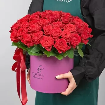 STUDIO FLORISTIC Композиция из Роз «Страсть в каждом лепестке»
