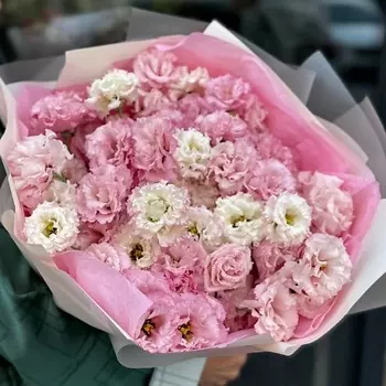 СТУДИЯ ФЛОРИСТИКИ NEZABUDKA Букет из эустомы