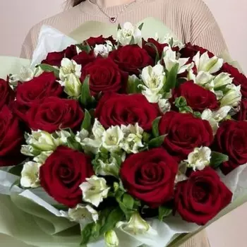 SWEET SOFI СТУДИЯ ЦВЕТОВ Букет " Признание в любви"