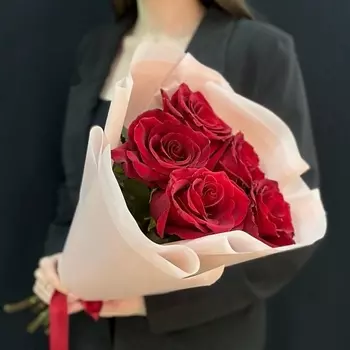 ВАУ, БУКЕТ! Букет из 5 красных роз