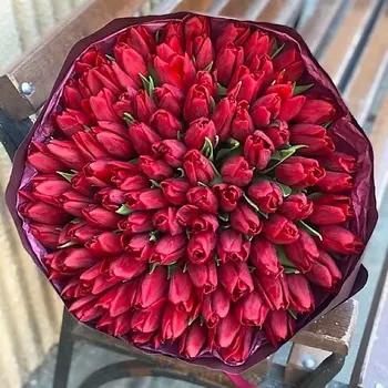 VELORI FLOWERS Букет красных тюльпанов