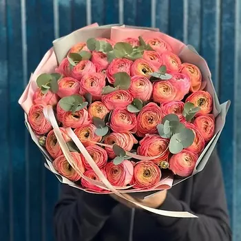 VELORI FLOWERS Букет ранункулусов