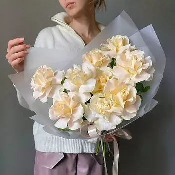 VERESK Нежный букет с французскими розами M