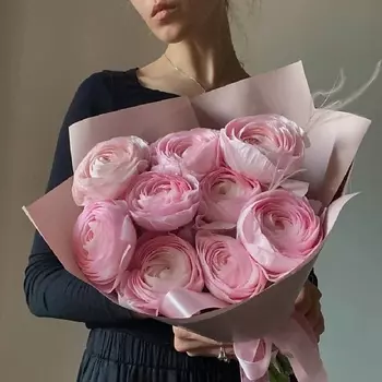 VERESK Розовый букет с ранункулюсами (лютиками)