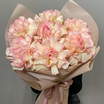 VLSHBN FLOWERS STATE Букет из французских нежных роз