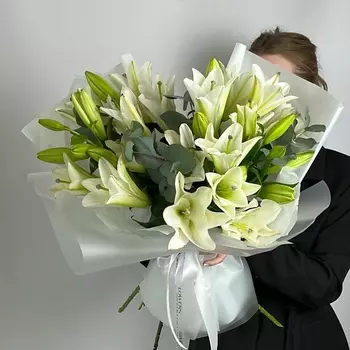 VLSHBN FLOWERS STATE Букет из лилии и эвкалипта