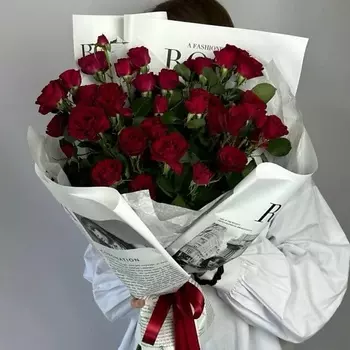 VLSHBN FLOWERS STATE Монобукет из 7 бордовых кустовых роз