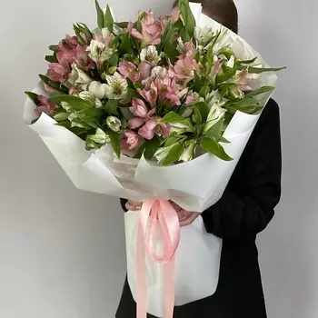 VLSHBN FLOWERS STATE Монобукет из альстромерии