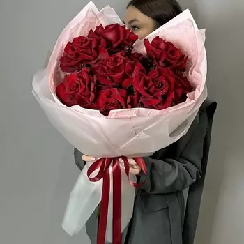 VLSHBN FLOWERS STATE Монобукет из бордовых Роз