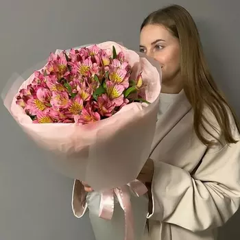VLSHBN FLOWERS STATE Нежный букет из розовых альстромерий