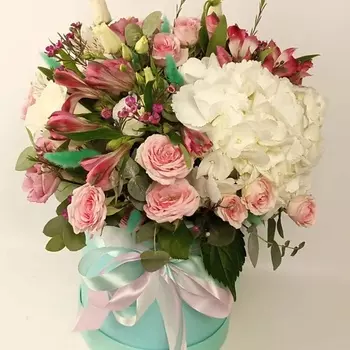 VORNIKOV BOUQUETS Коробка с цветами Тиффани