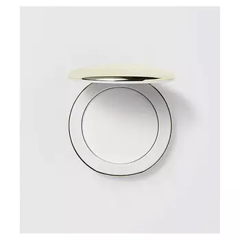 WESTMAN ATELIER Ухаживающая компактная пудра Vital Pressed Skincare Powder