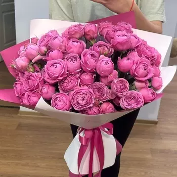 WISTERIA Букет 15 веток кустовая пионовидная роза