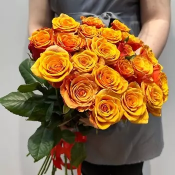 WISTERIA Букет 21 желто-красная роза
