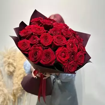 WISTERIA Букет 25 красных роз