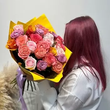 WISTERIA Букет 25 роз микс