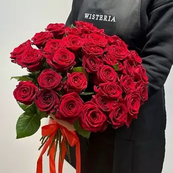 WISTERIA Букет 35 красных роз