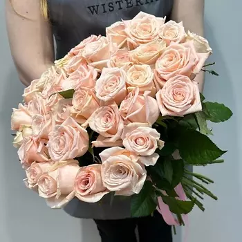 WISTERIA Букет 35 нежно-розовых роз