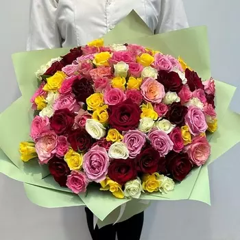 WISTERIA Букет из 101 розы Кения