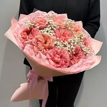 WISTERIA Букет пионовидные розы с гипсофилой