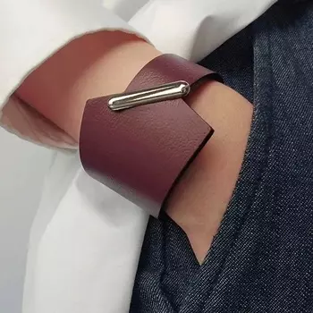 XENIA DUKOVA Кожаный красный браслет