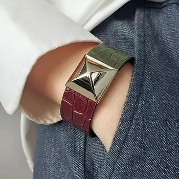 XENIA DUKOVA Кожаный браслет на руку