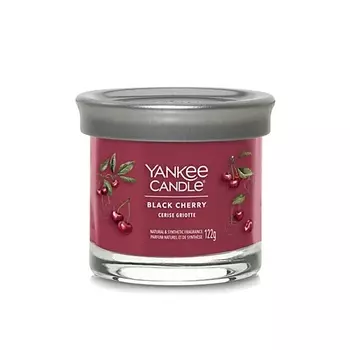 YANKEE CANDLE Ароматическая свеча Signature маленькая Black Cherry