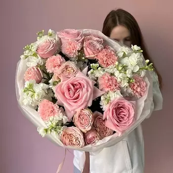 ЗАЦВЕТАЙ. ЦВЕТОЧНЫЙ БУТИК Авторский букет "Нежность"