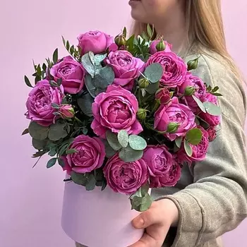 ЗАЦВЕТАЙ. ЦВЕТОЧНЫЙ БУТИК Цветы в коробке Мисти